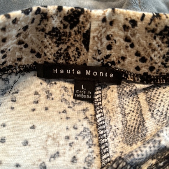 Snake skin stretch bell bottom pants - Picture 3 of 3